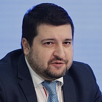 /upload/resize_cache/iblock/0f2/nt5r5km42h09xk1lsbfl6cu9bj2syok7/200_200_0/_0017_Иван Юнин.jpg